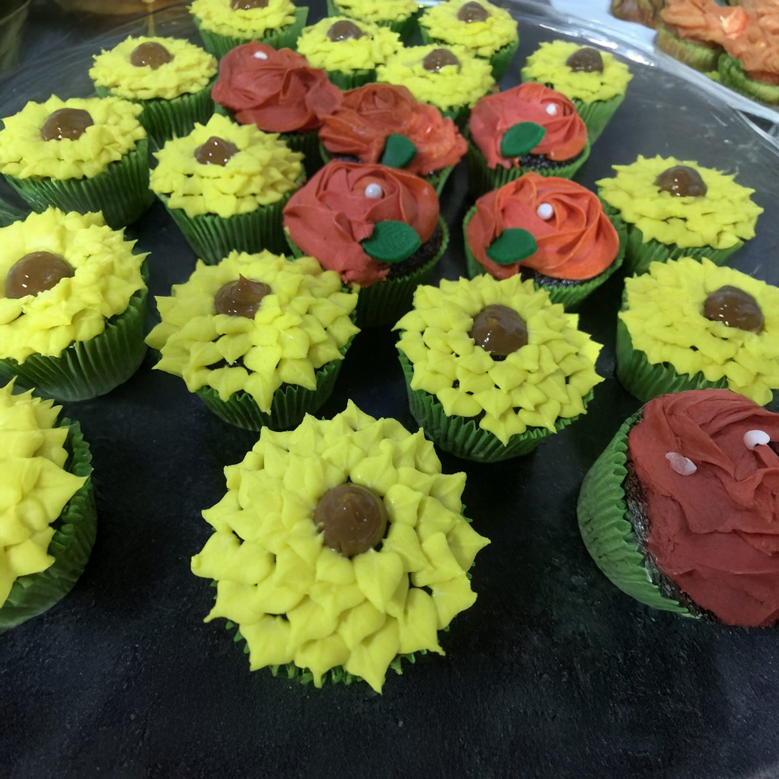 TDE cupcakes 4 uni (1)-2 Cupcakes - Imagen 1